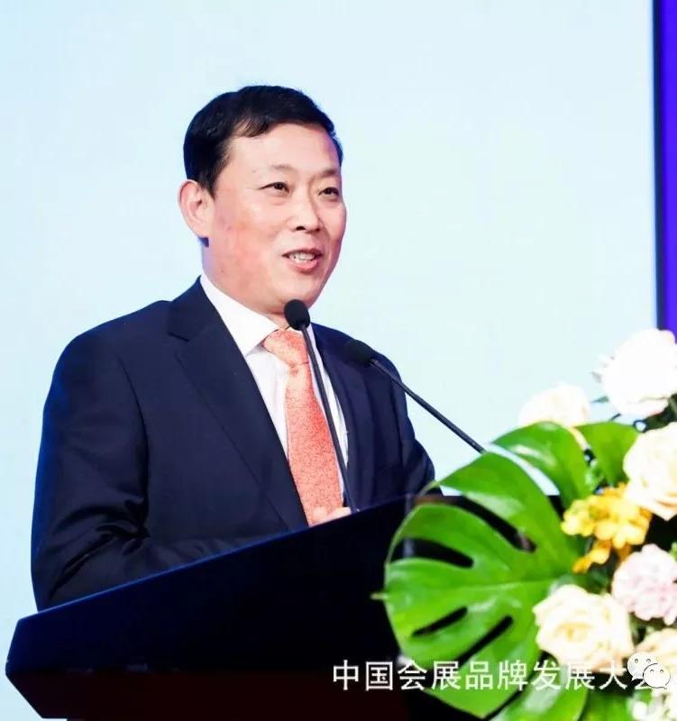 于维华参赞会见马电力公司总经理