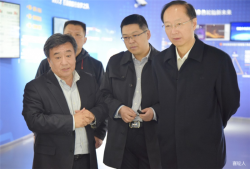 赛轮轮胎获得实用新型专利授权：“一种供料装置及成型机”