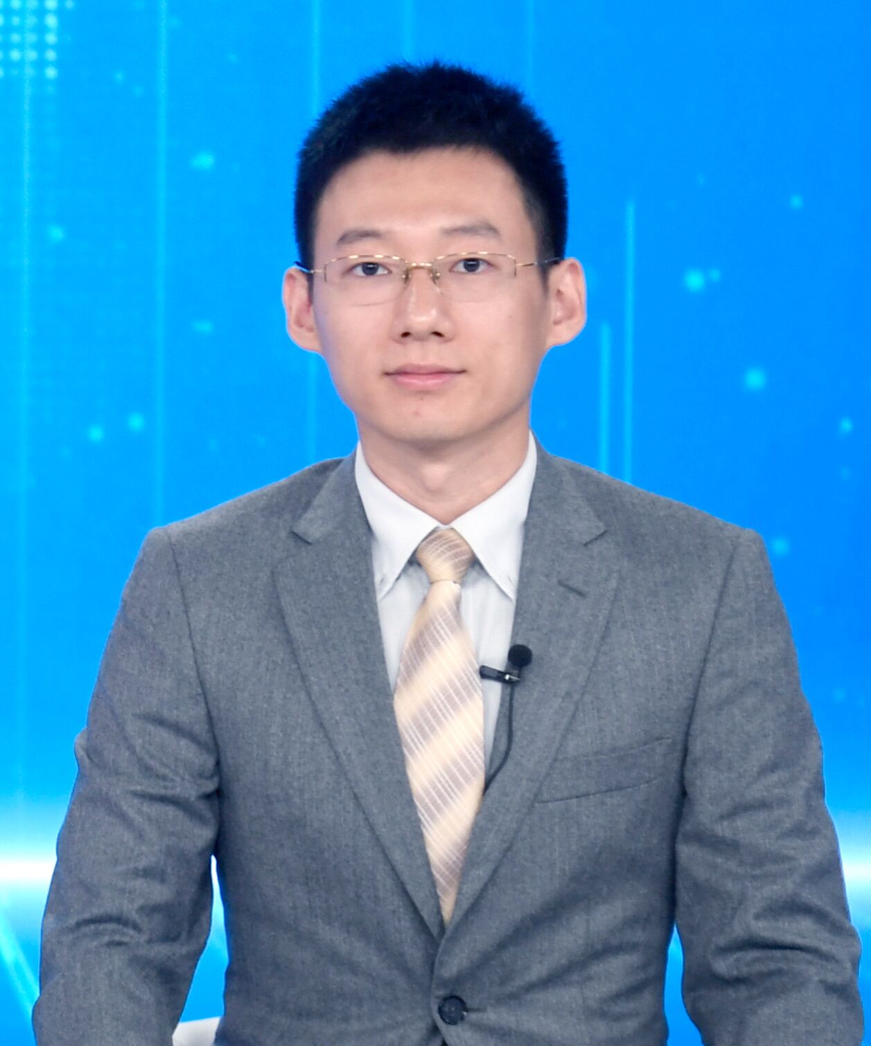 羚锐制药2024年净利7.23亿增长27%:董秘冯国鑫薪酬95.96万涨薪5700元