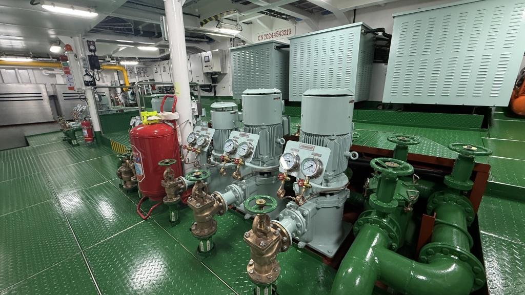 全国首艘氢电拖轮正式投用 青岛港来了“海上混动车”