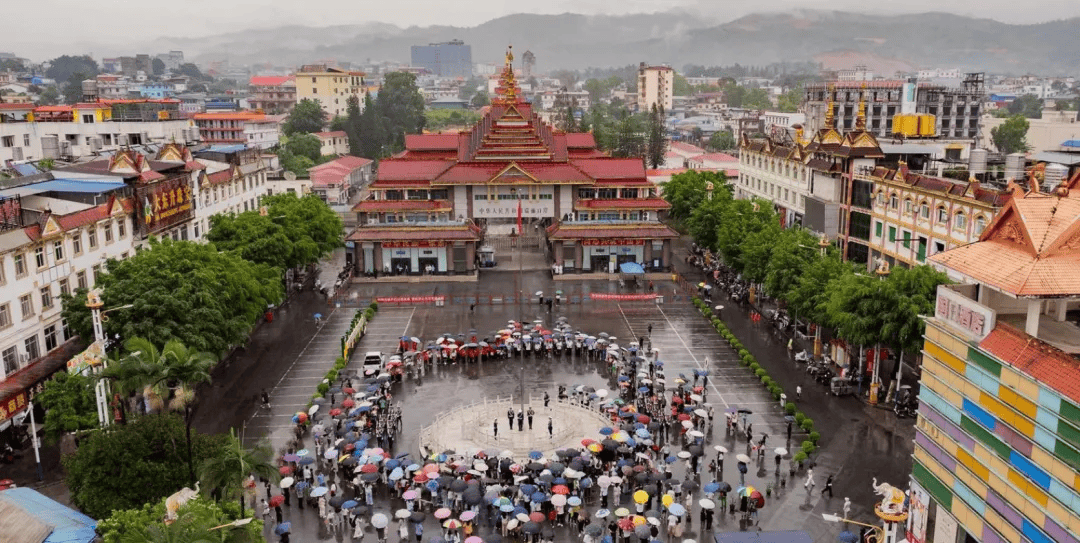 卡斯特称与米莱会晤为“一体化历史时刻”，双方推动边境通道便利化